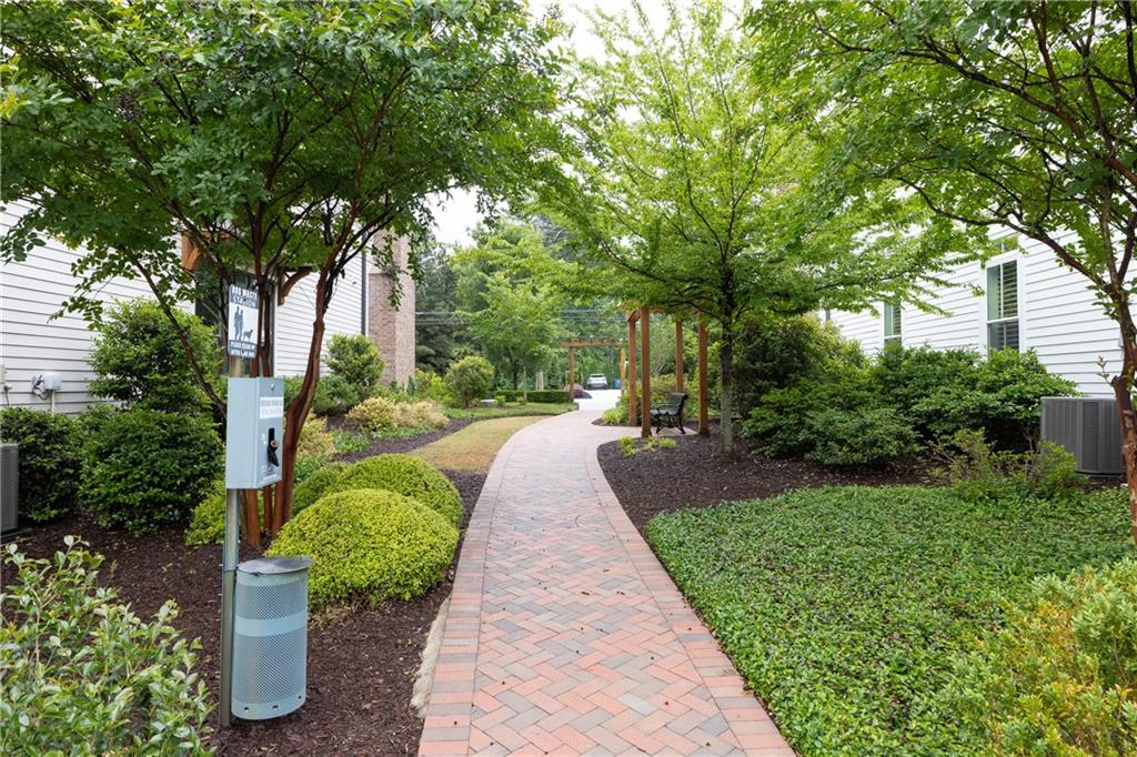 485 Letchas Lane Alpharetta, GA 30009 - Photo 8 of 39
