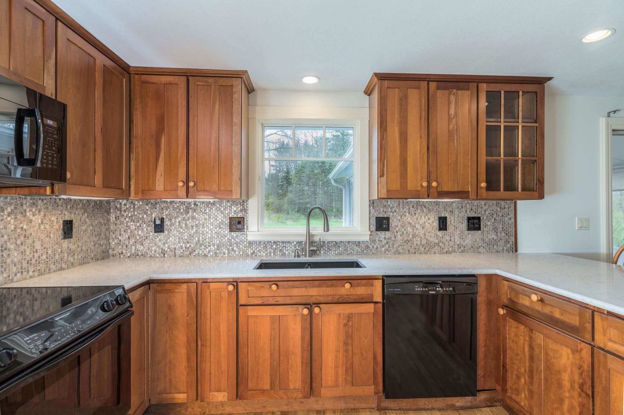 5 Riverview Road Durham, NH 03824 - Photo 7 of 40
