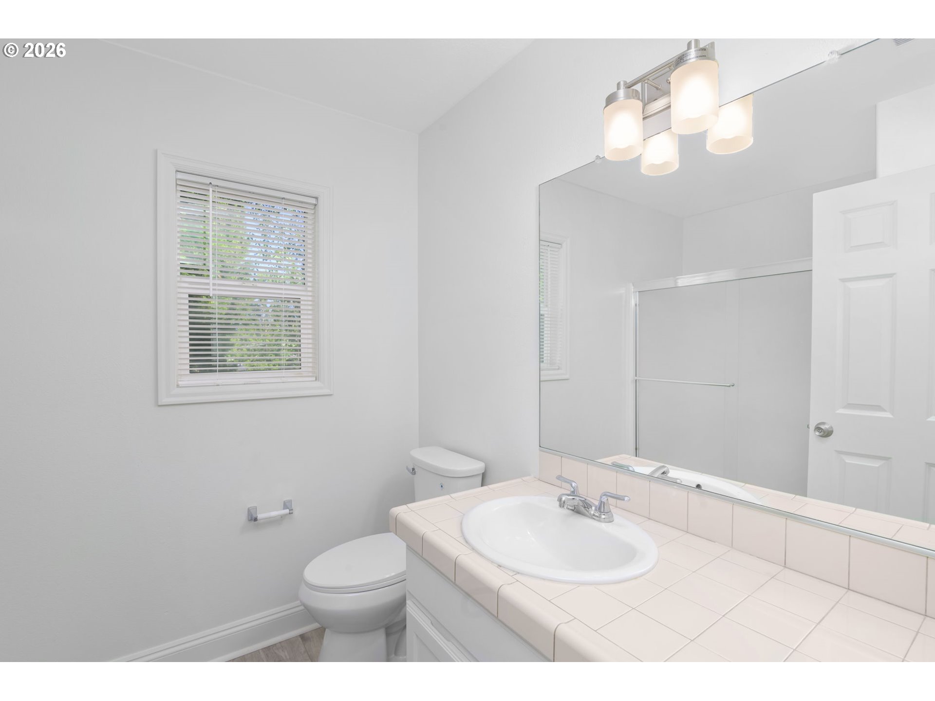 18556 Southwest Muirfield Street Beaverton, OR 97003 - Photo 21 of 23 Bathroom