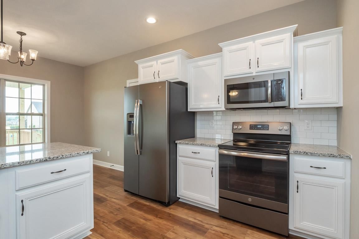 369 Rye Drive Clarksville, TN 37043 - Photo 8 of 23 Gallery Image 8