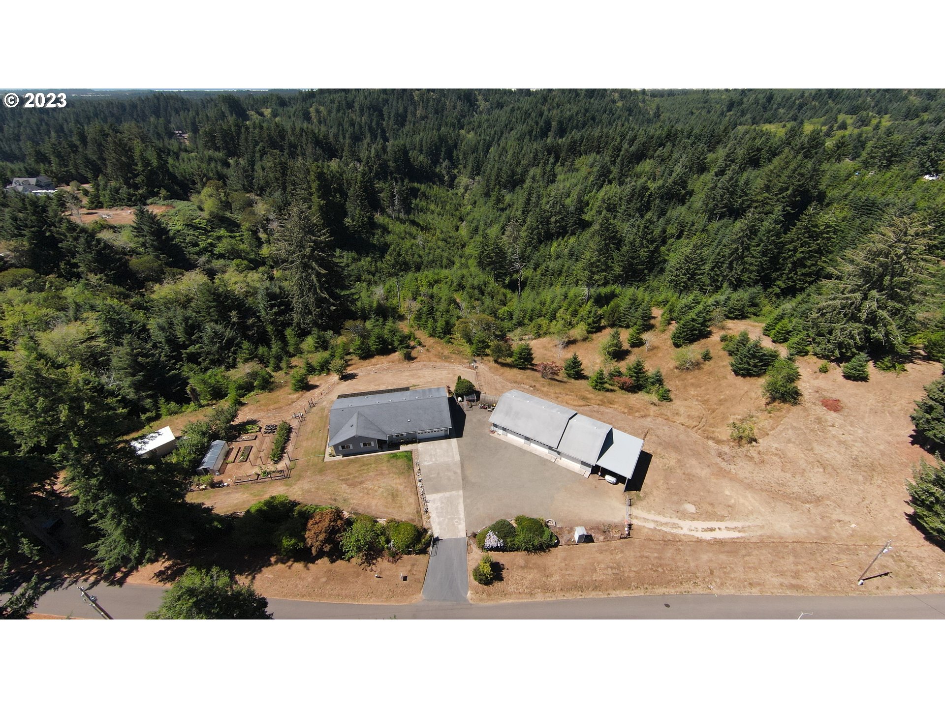 89740 Ben Bunch Road Florence, OR 97439 - Photo 9 of 48 Gallery Image 9