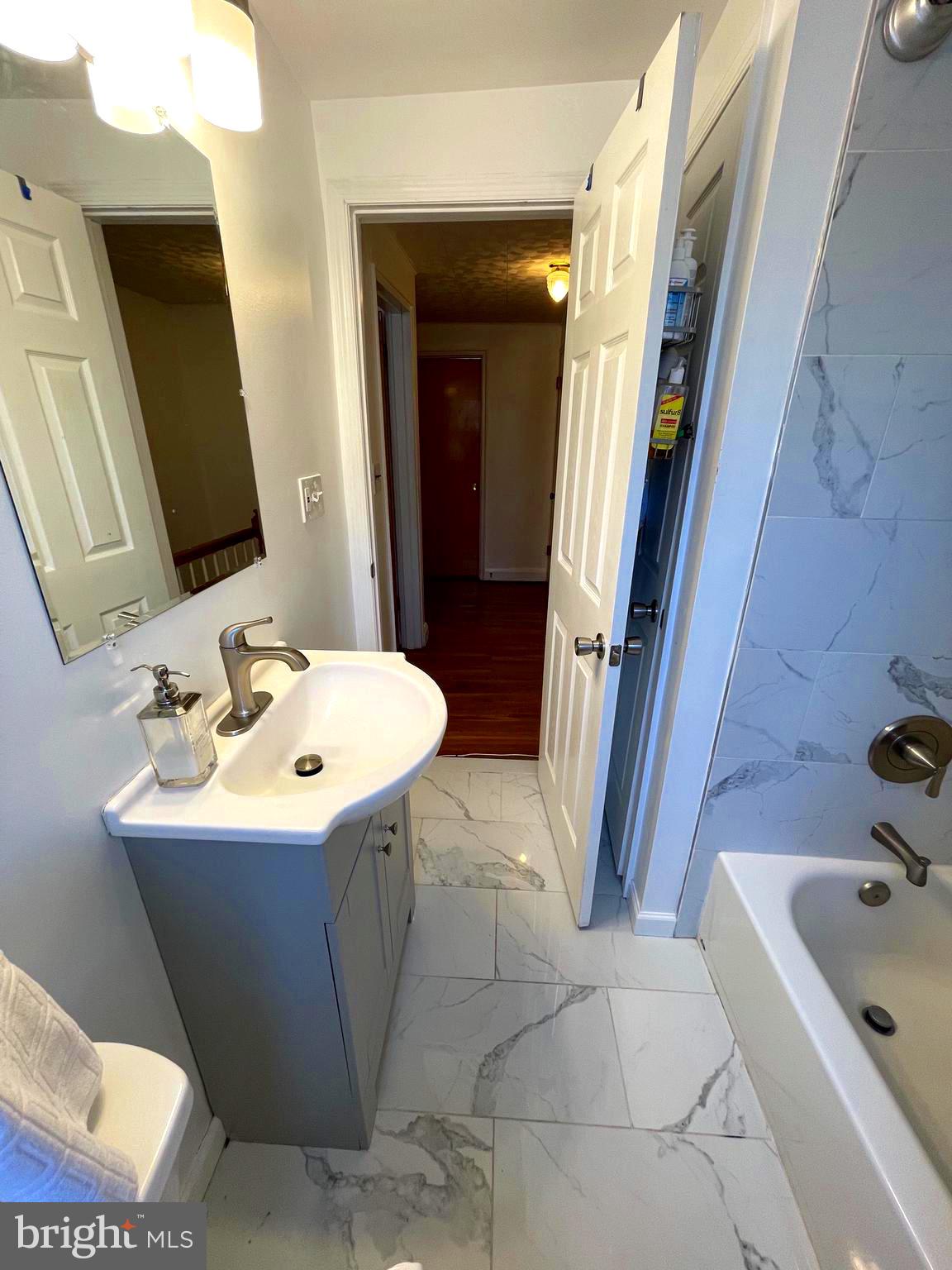 5781 Edgepark Road Baltimore, MD 21239 - Photo 15 of 26