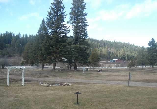 9708 East Bridges Road Elk, WA 99009 - Photo 2 of 5