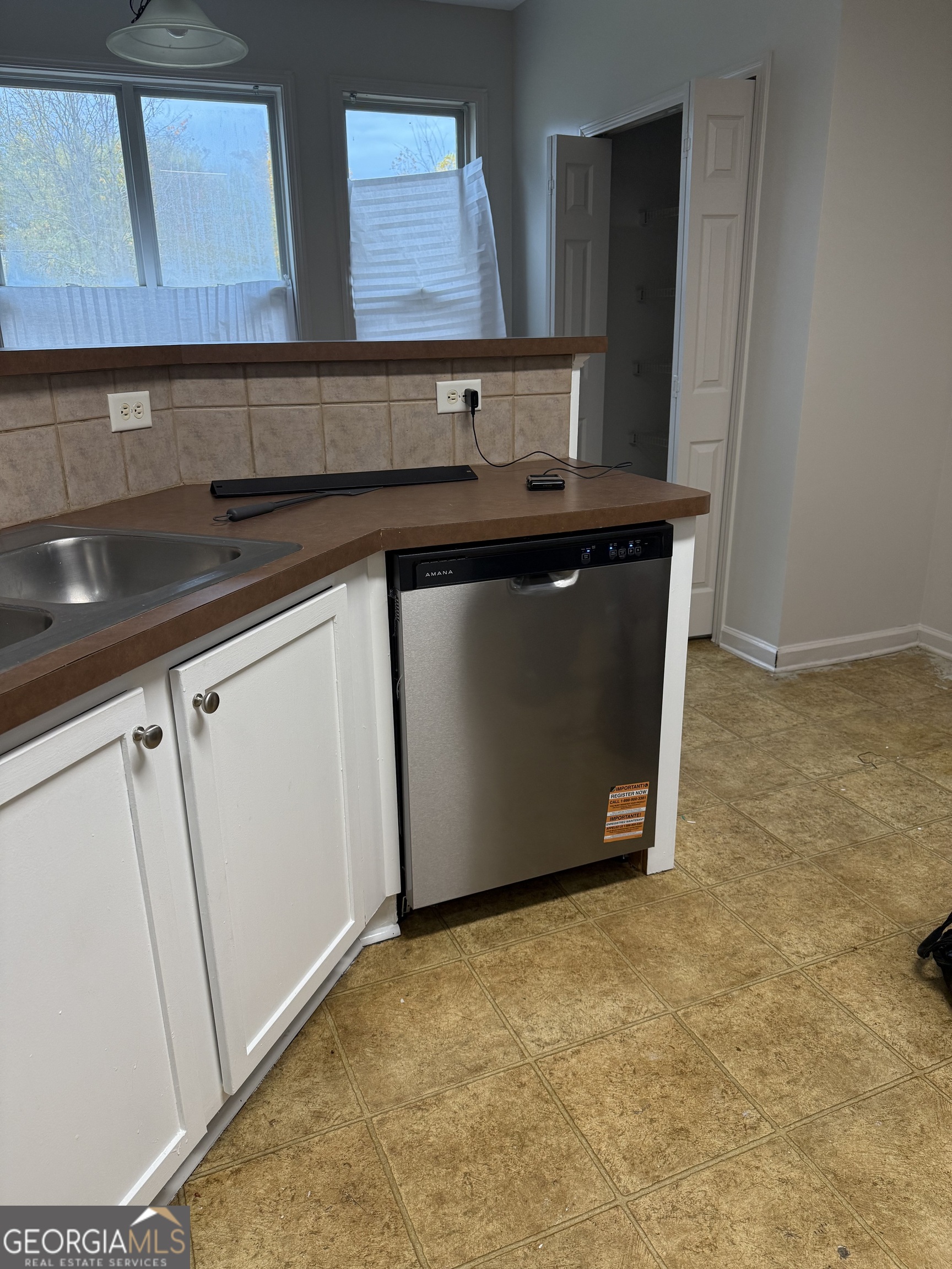 20 Kestrel Circle Covington, GA 30014 - Photo 5 of 35