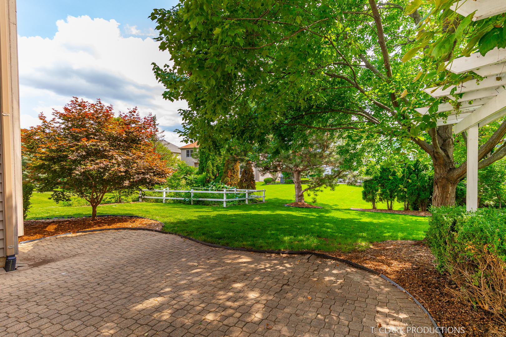 2724 Wait Road Naperville, IL 60564 - Photo 2 of 24 a view of a park and trees