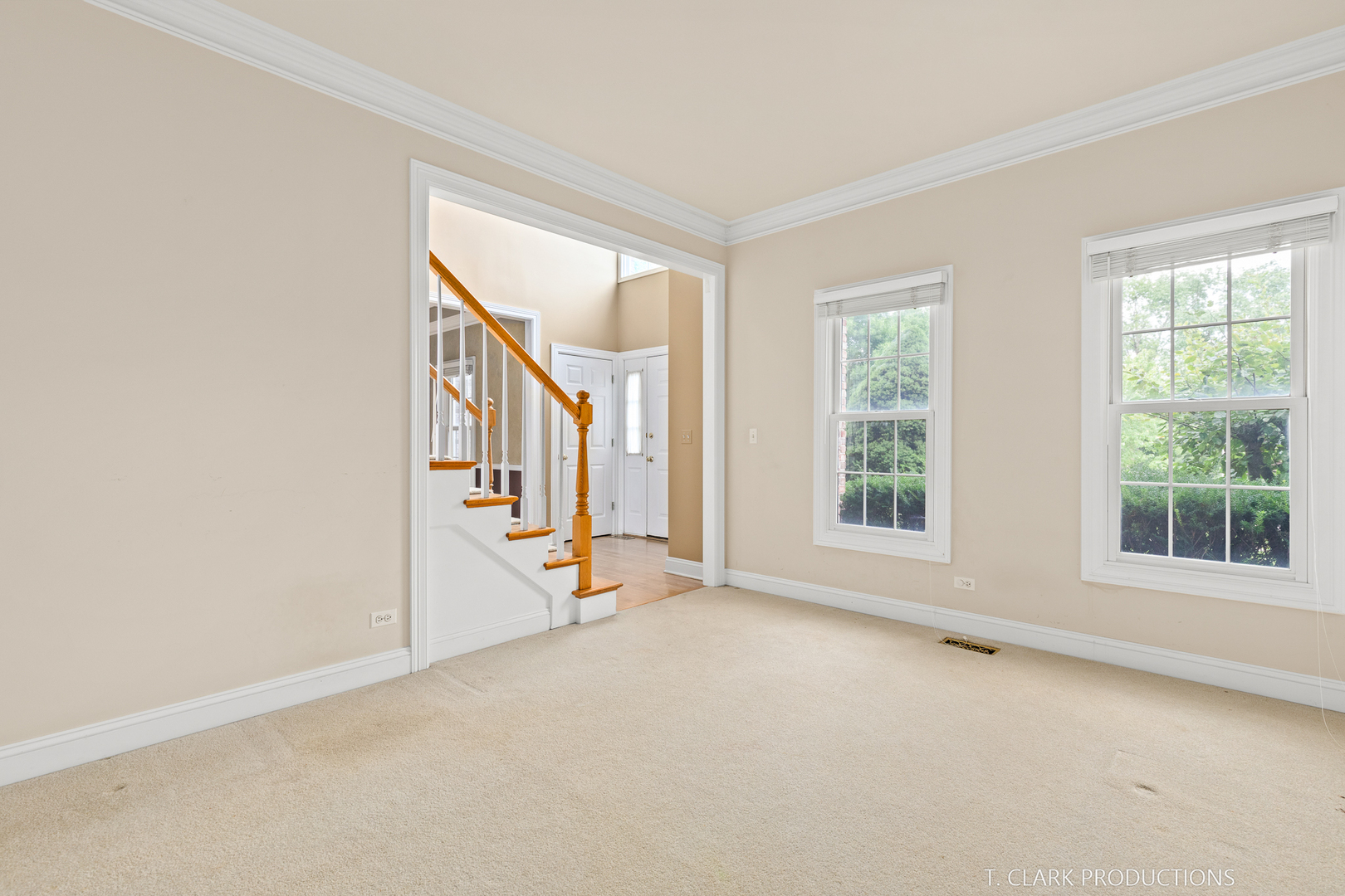 2724 Wait Road Naperville, IL 60564 - Photo 5 of 24 an empty room with windows and entrance