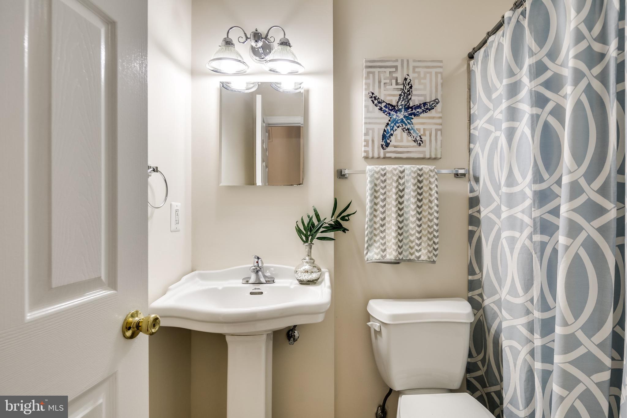6123 Covington Road Columbia, MD 21044 - Photo 15 of 35 FULL BATHROOM
