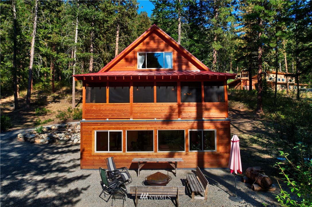63 Trillium Road Winthrop, WA 98862 - Photo 3 of 40