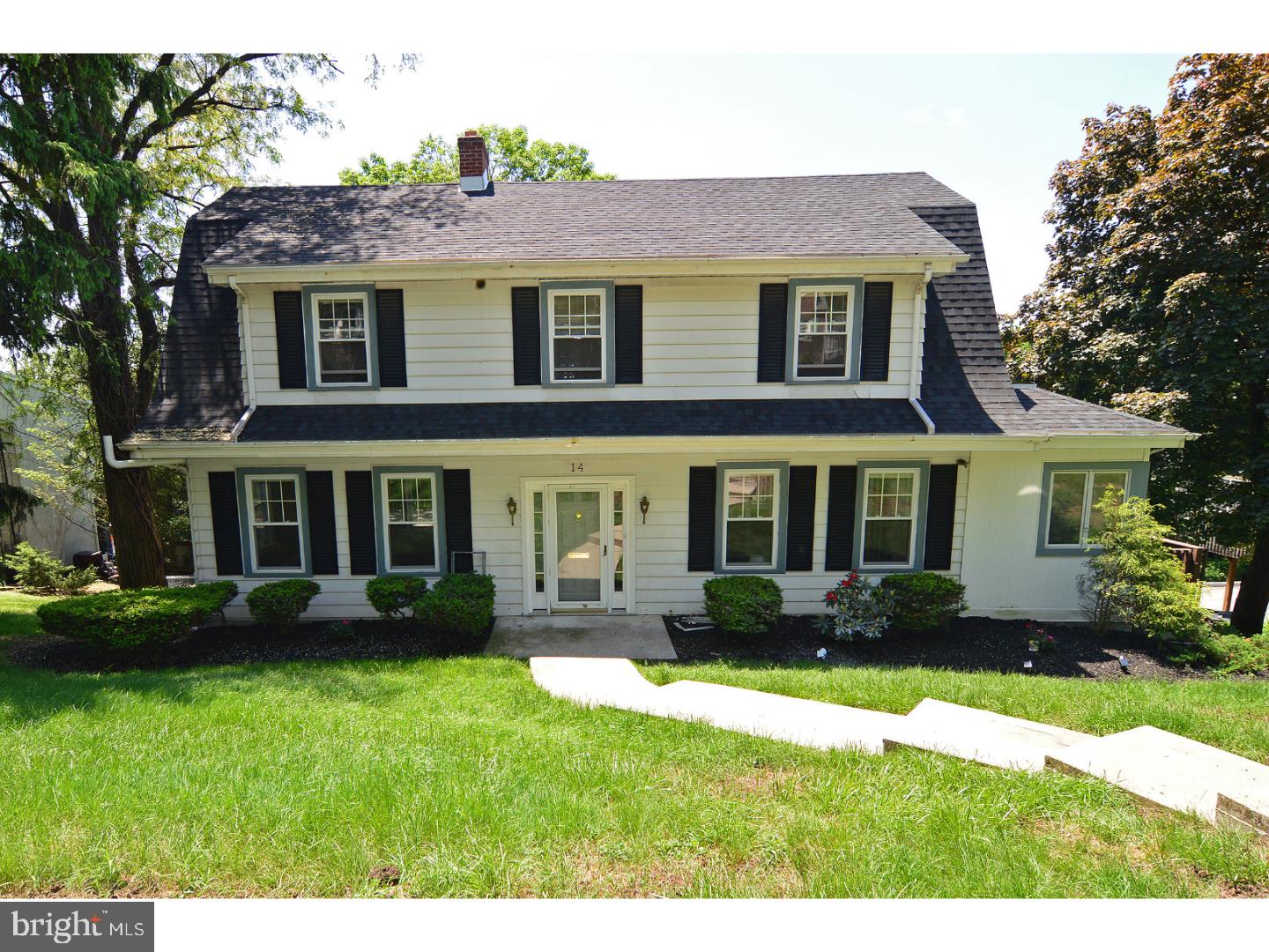 14 Hawthorne Road Reading, PA 19609 - Photo 1 of 22 Exterior Front