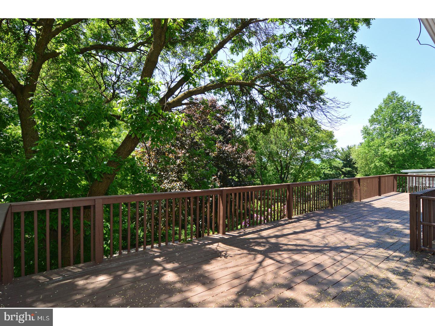 14 Hawthorne Road Reading, PA 19609 - Photo 19 of 22 Deck