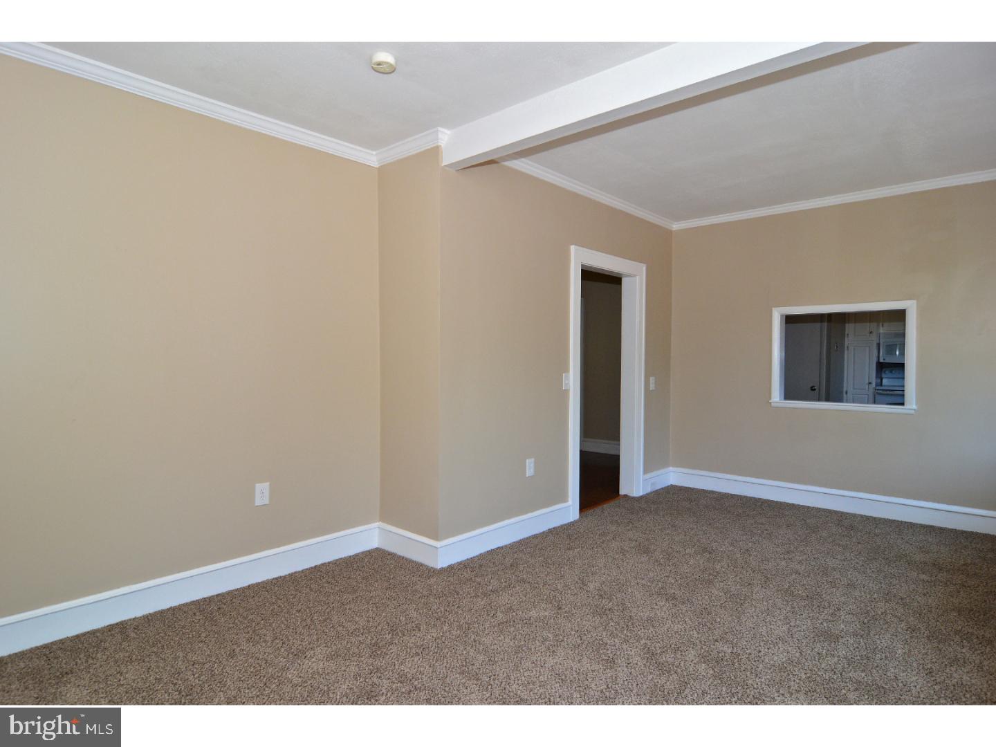 14 Hawthorne Road Reading, PA 19609 - Photo 8 of 22 Family Room