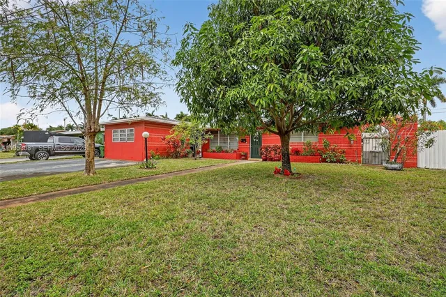 $650,000 | 6861 Southwest 1st Court, Pembroke Pines, FL 33023