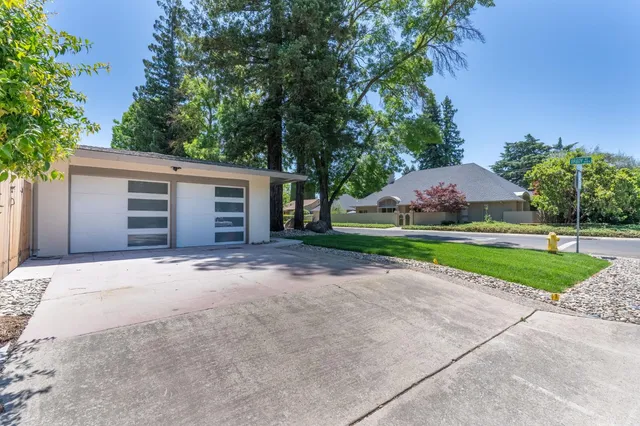 $775,000 | 944 Brady Avenue, Modesto, CA 95350