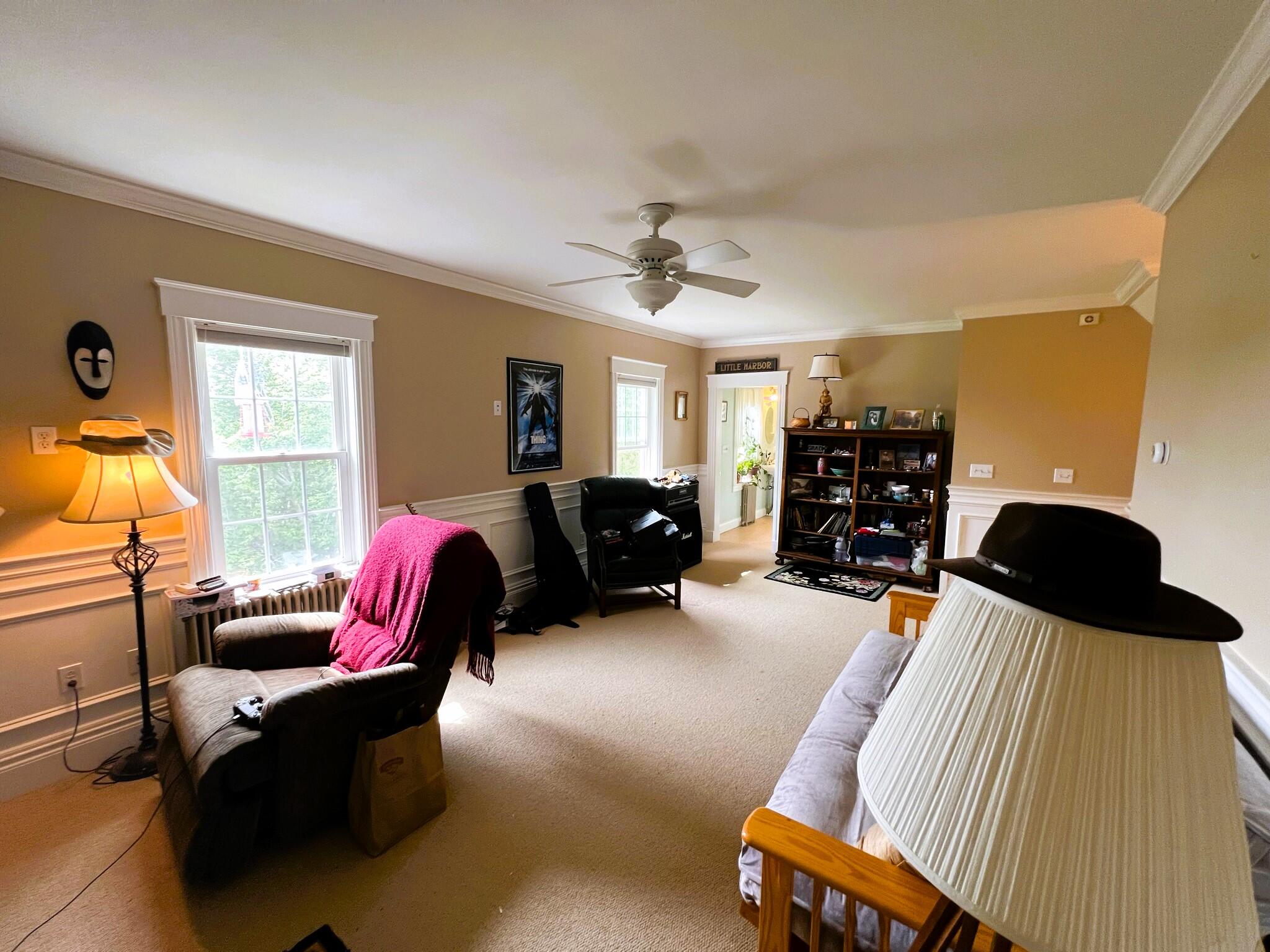 111 Friendship Road Waldoboro, ME 04572 - Photo 18 of 31 Send Floor Living Room