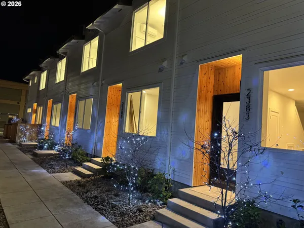 $399,900 | 2383 Southeast 43rd Avenue, Portland, OR 97206