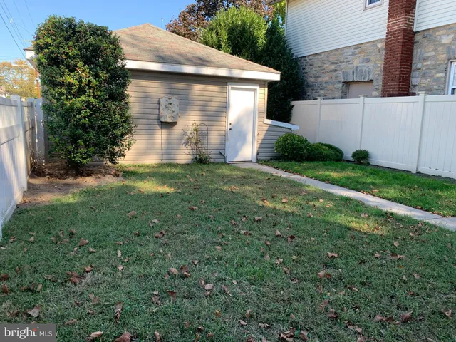 $2,000 | 119 Franklin Street, Unit 1, Bristol, PA 19007