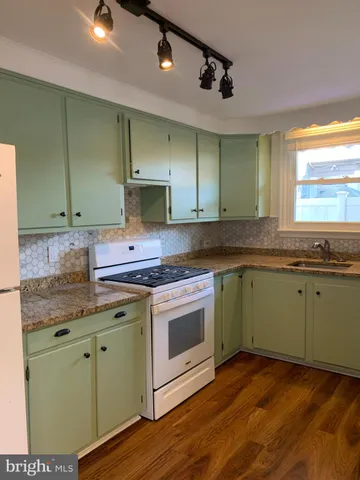 $2,000 | 119 Franklin Street, Unit 1, Bristol, PA 19007