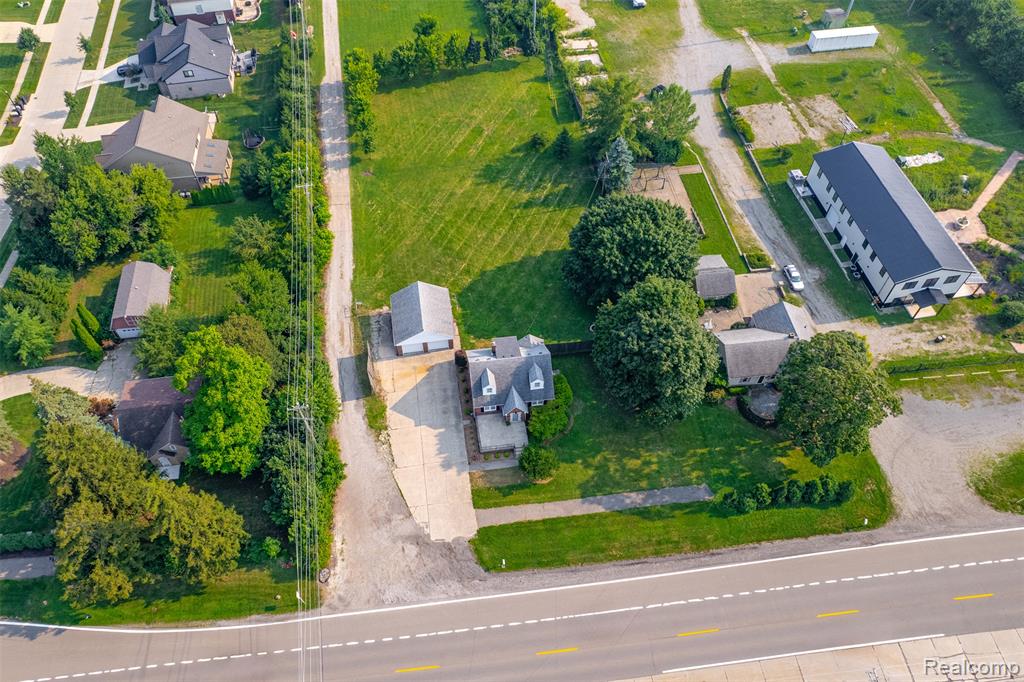 514 East Avon Road Rochester Hills, MI 48307 - Photo 36 of 42