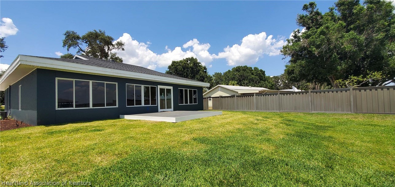 808 Lake June Road Lake Placid, FL 33852 - Photo 6 of 10 Gallery Image 6