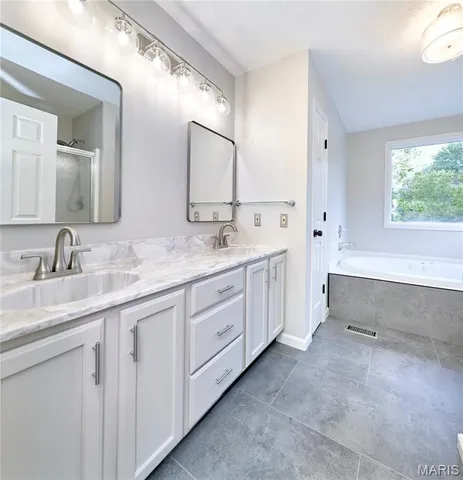 $449,900 | 160 Bright Gem Drive, St. Charles, MO 63304