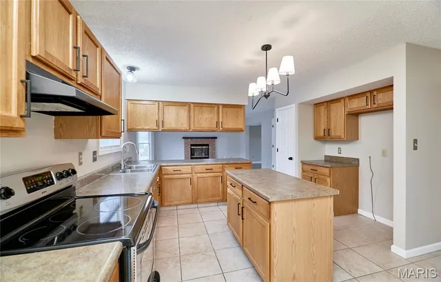 $449,900 | 160 Bright Gem Drive, St. Charles, MO 63304