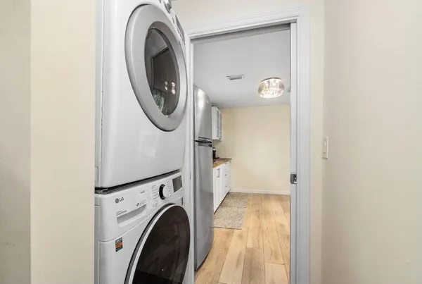 $5,650 | 353 East Lakewood Road, West Palm Beach, FL 33405