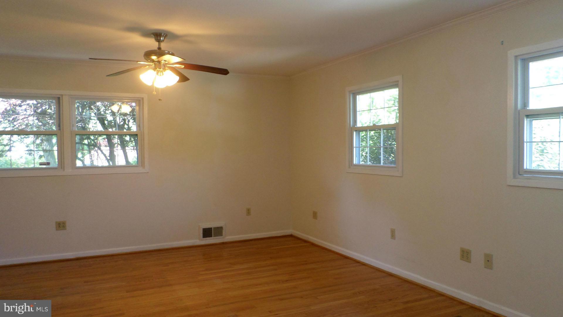 4306 Bel Pre Road Rockville, MD 20853 - Photo 13 of 24 Bedroom (Master)