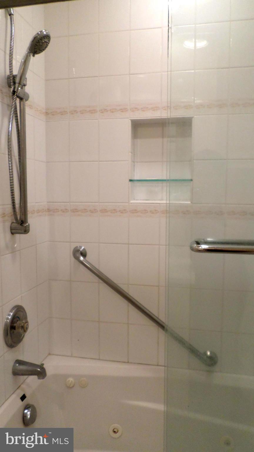 4306 Bel Pre Road Rockville, MD 20853 - Photo 19 of 24 Hall Bath