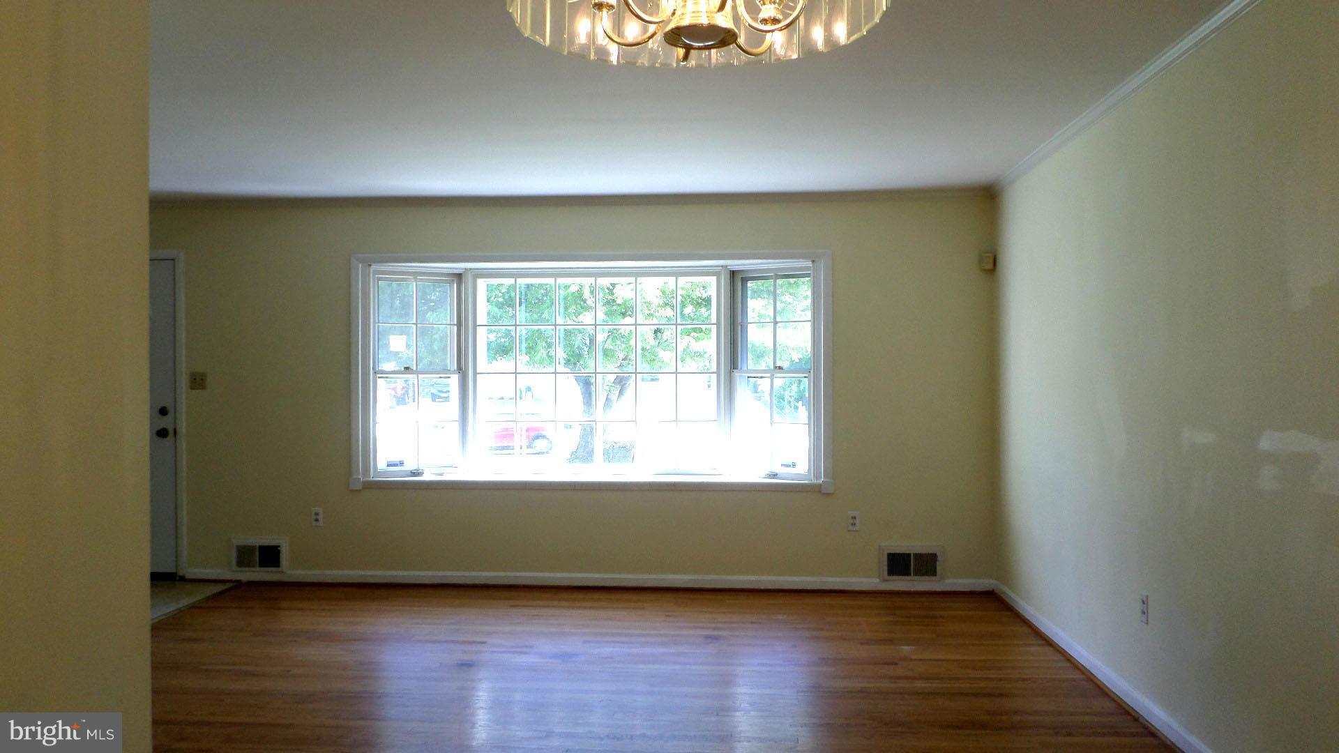 4306 Bel Pre Road Rockville, MD 20853 - Photo 3 of 24 Living Room