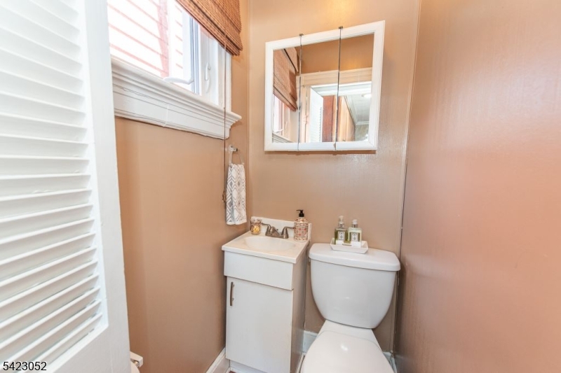 40 Grace Street Bloomfield, NJ 07003 - Photo 9 of 23