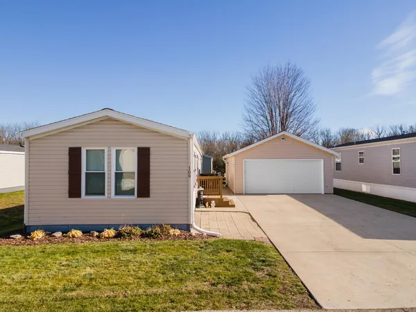 $149,900 | 897 East Lake Street, Unit 109, Lake Mills, WI 53551