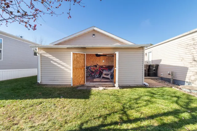 $159,900 | 897 East Lake Street, Unit 109, Lake Mills, WI 53551