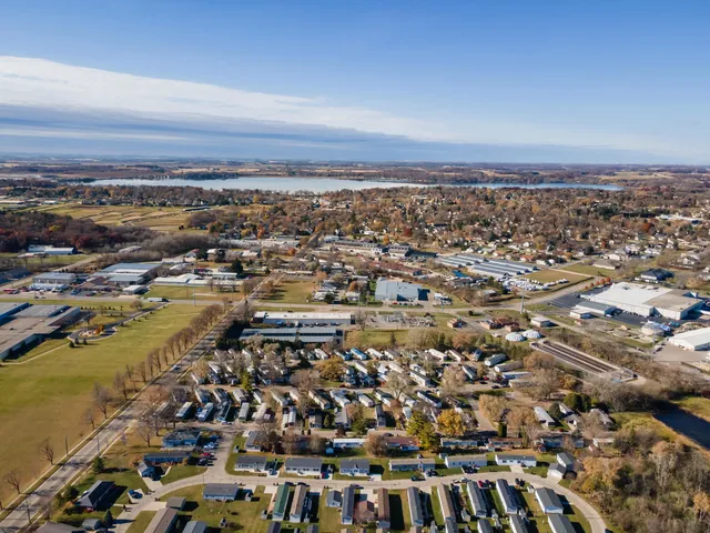 $159,900 | 897 East Lake Street, Unit 109, Lake Mills, WI 53551