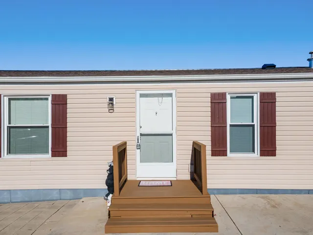 $159,900 | 897 East Lake Street, Unit 109, Lake Mills, WI 53551