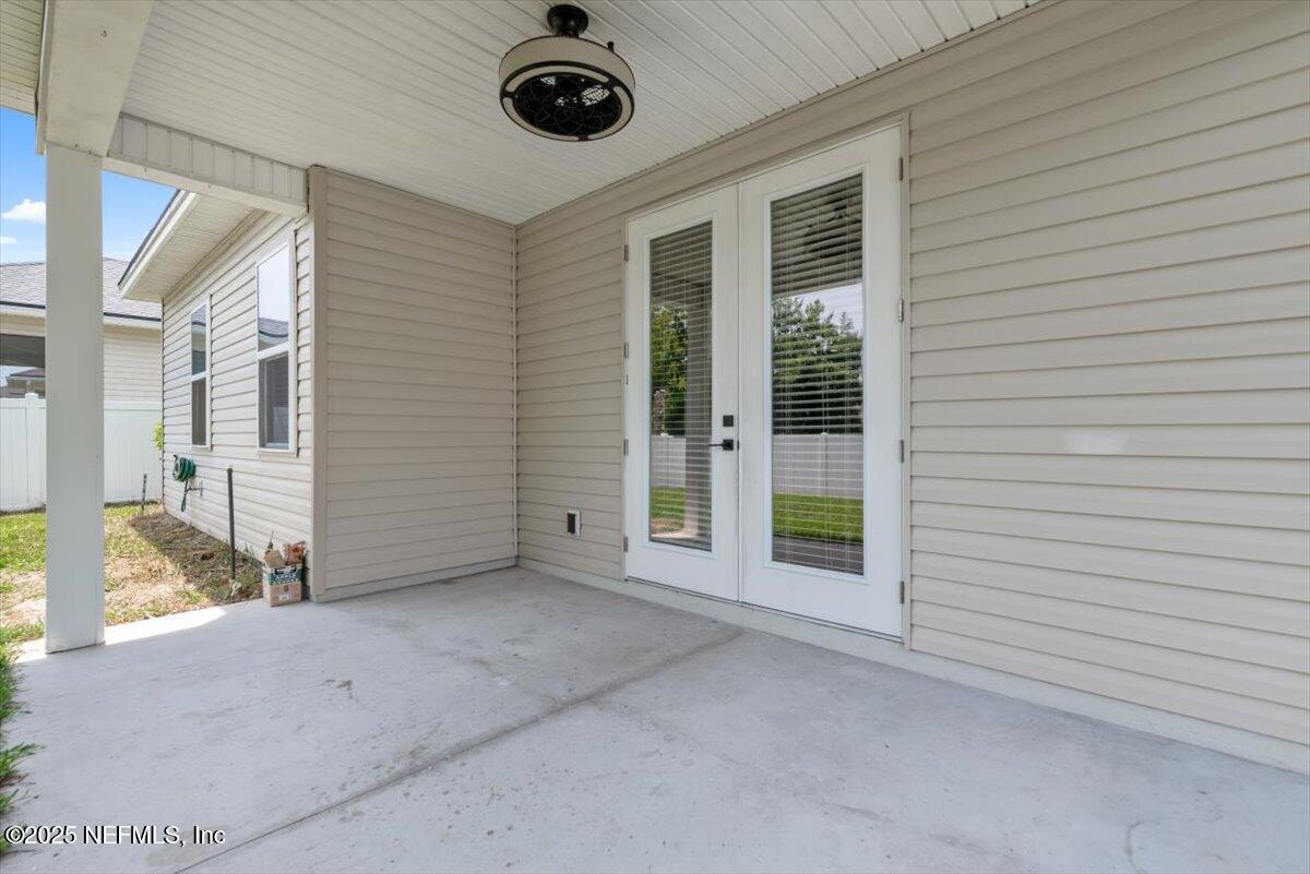 1011 Wetland Ridge Circle Middleburg, FL 32068 - Photo 45 of 72 57-Back Patio