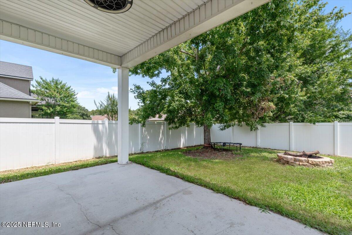 1011 Wetland Ridge Circle Middleburg, FL 32068 - Photo 48 of 72 62-Back Patio to Backyard