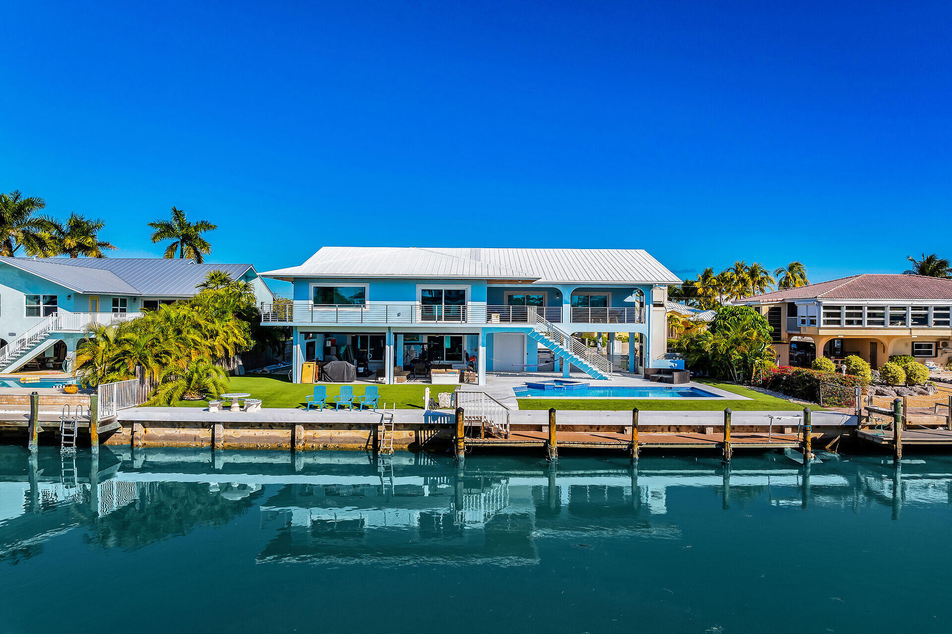 241 12th Street Key Colony Beach, FL 33051 - Photo 2 of 74 Daytime Back