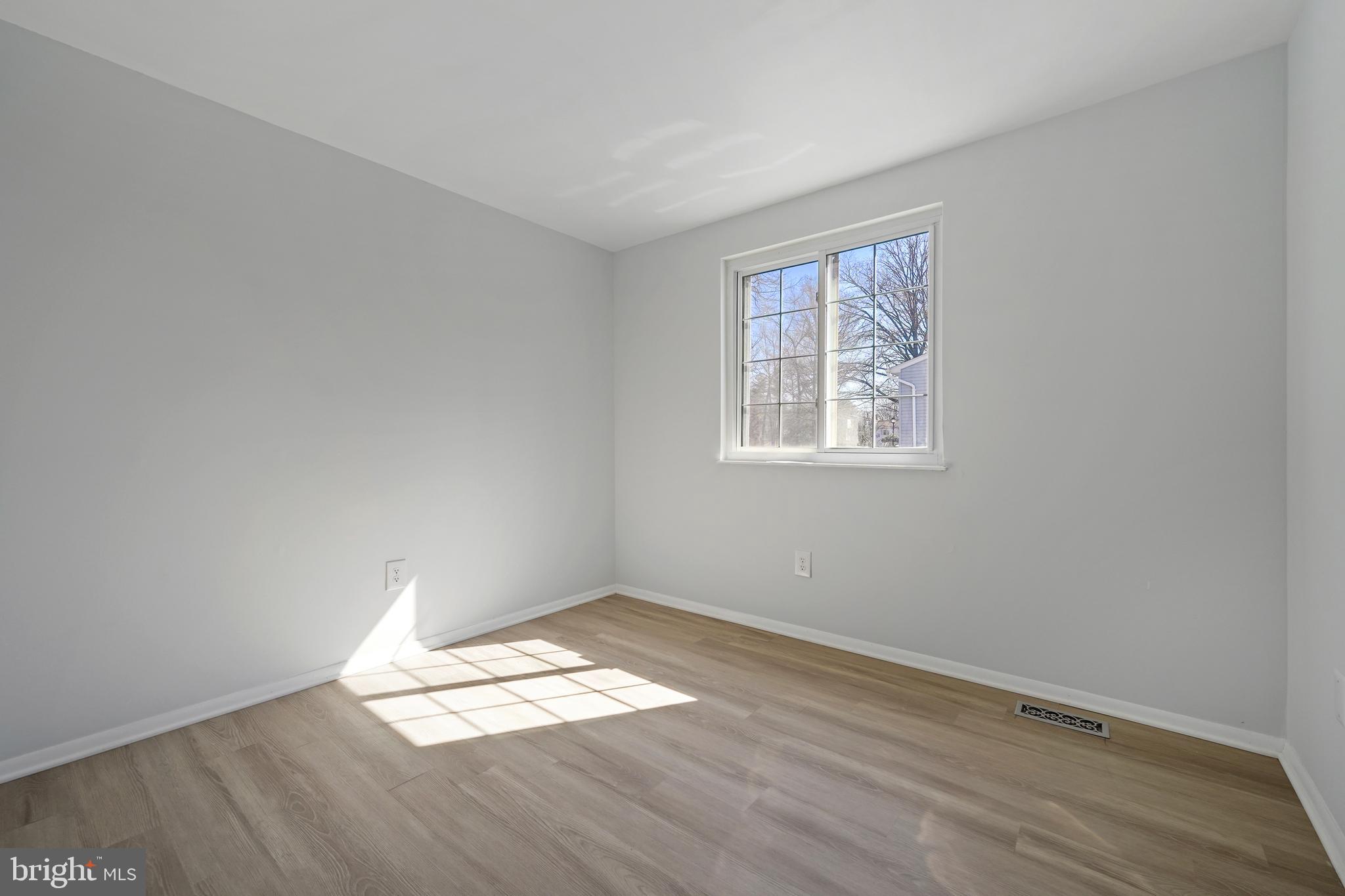 8330 Windfall Road Springfield, VA 22153 - Photo 23 of 36 Bedroom 2
