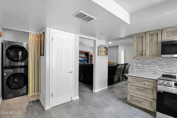 $649,900 | 2103 West Palomino Drive, Chandler, AZ 85224