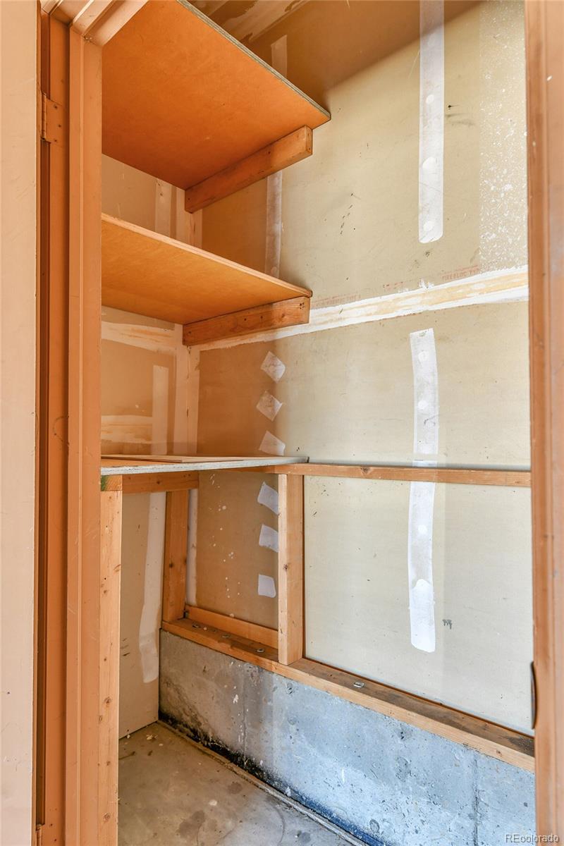 9501 West 89th Circle Broomfield, CO 80021 - Photo 24 of 33 a view of entryway