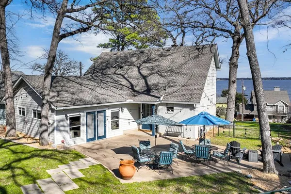 $465,000 | 103 Latimer Drive, Tool, TX 75143