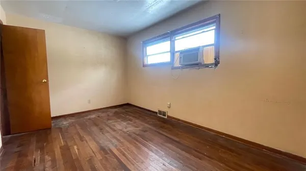 $74,900 | 880 Wheatland Road, West Middlesex, PA 16159
