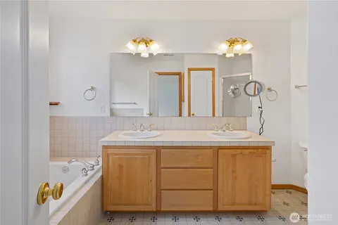 $699,900 | 1906 54th Lane Southeast, Olympia, WA 98501