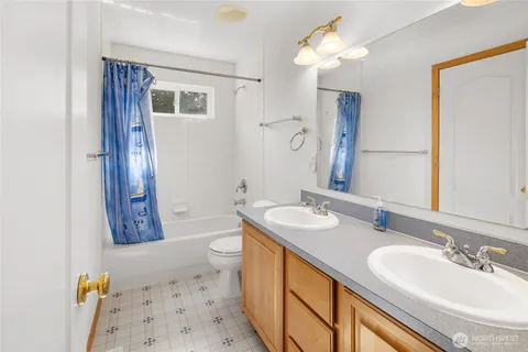 $699,900 | 1906 54th Lane Southeast, Olympia, WA 98501