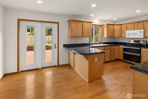 $699,900 | 1906 54th Lane Southeast, Olympia, WA 98501