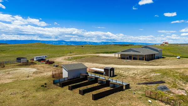 134 Beatty Spur Road Sheridan, WY 82801 - Photo 34 of 37 134266169493884242_134266169369045214_13
