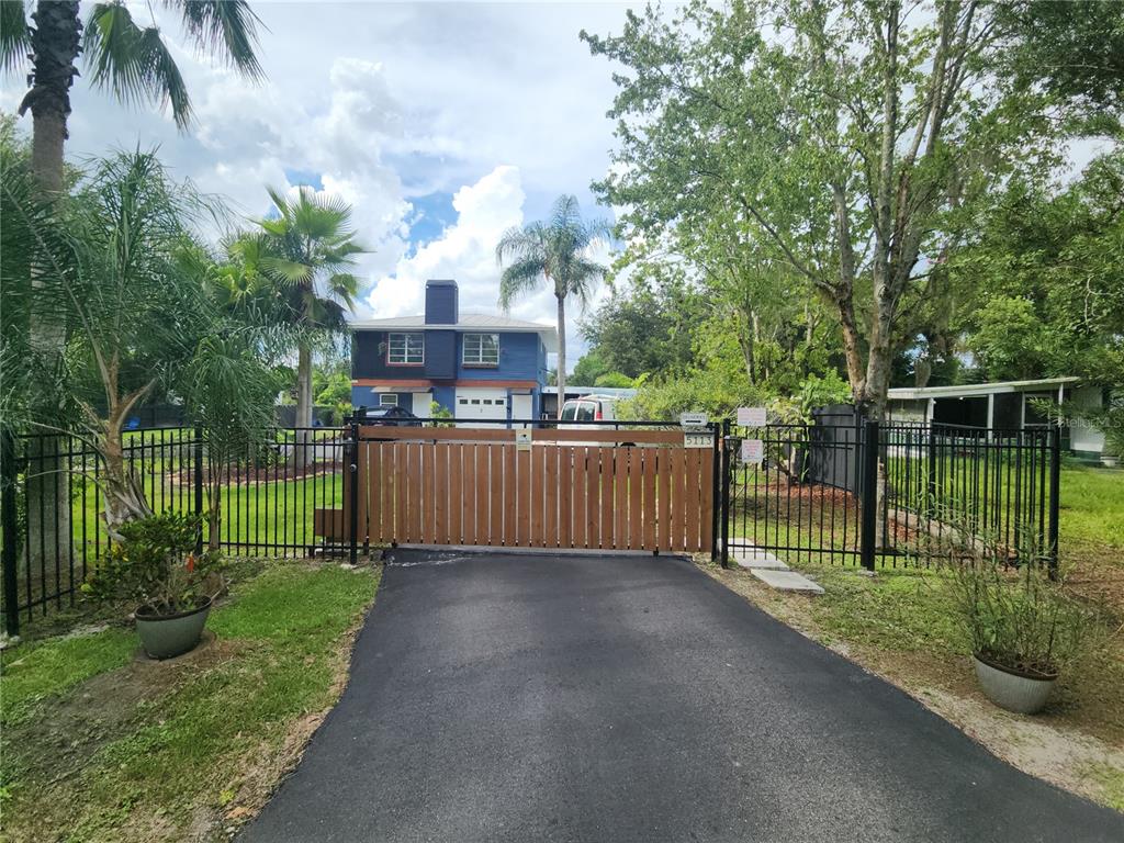 5113 Palmetto Road Kissimmee, FL 34746 - Photo 2 of 16