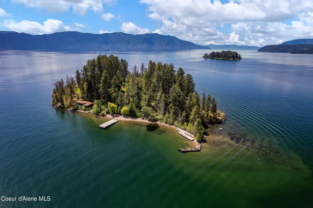 $12,997,000 | Cottage Island, Hope, ID 83836