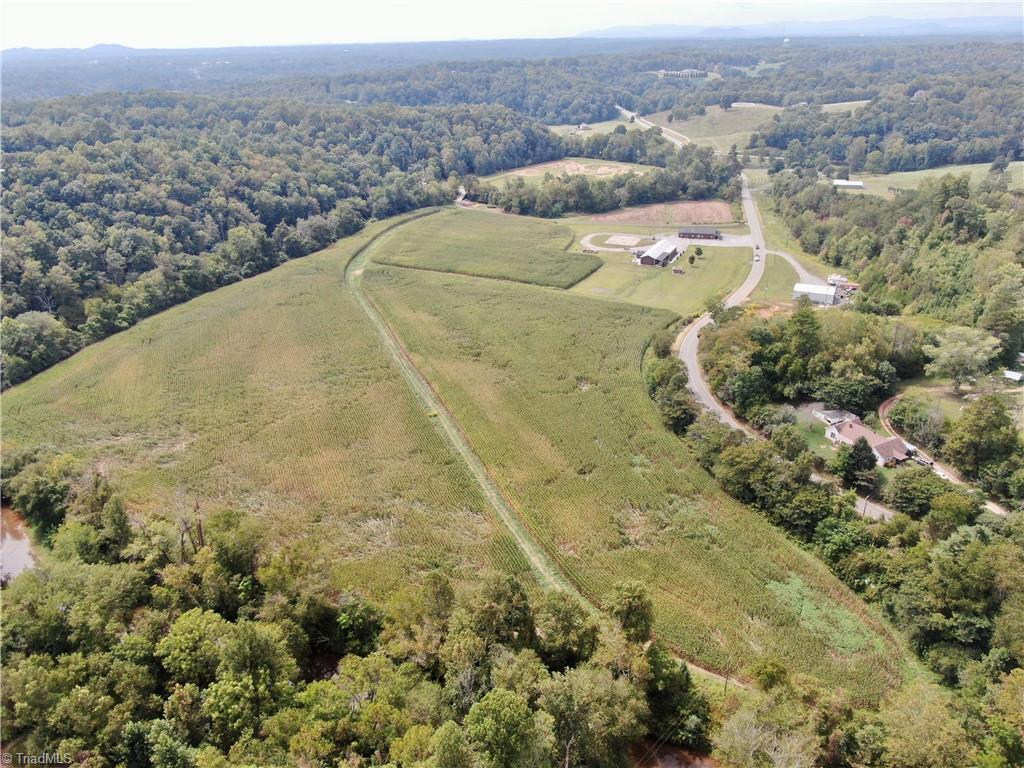 2638 Riverside Drive Mount Airy, NC 27030 - Photo 6 of 33