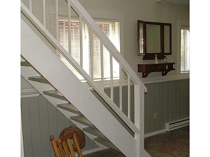 186 Cottage Road Windham, ME 04062 - Photo 9 of 23 Den/Family/Great Room.